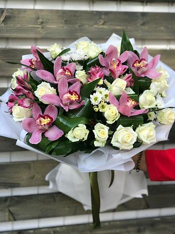 Букет цветов из: Розы и Хризантемы в Толбазы