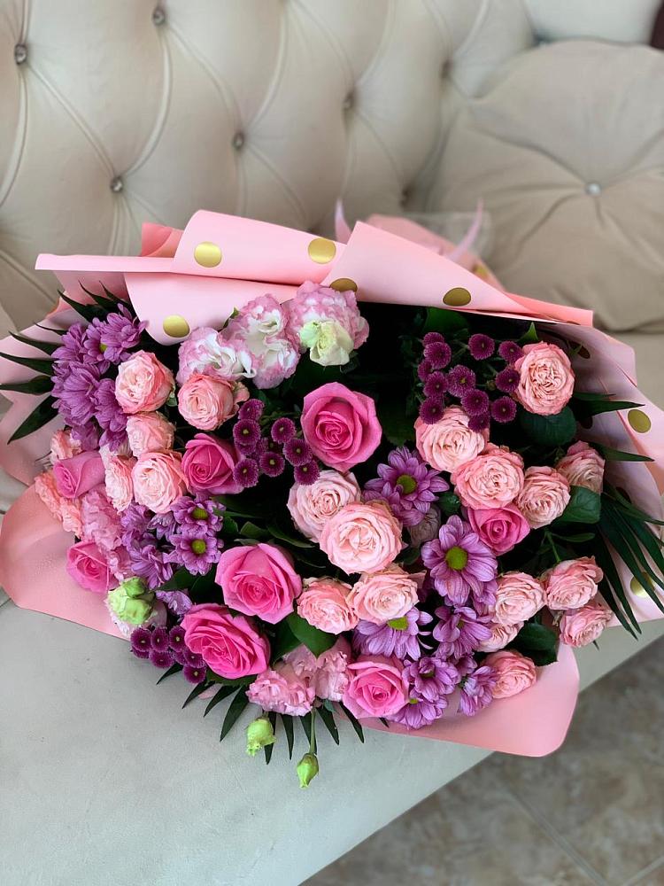 Букет Ваше величество в Толбазы Букет цветов из: Хризантемы, Розы и Лизиантусы в Толбазы