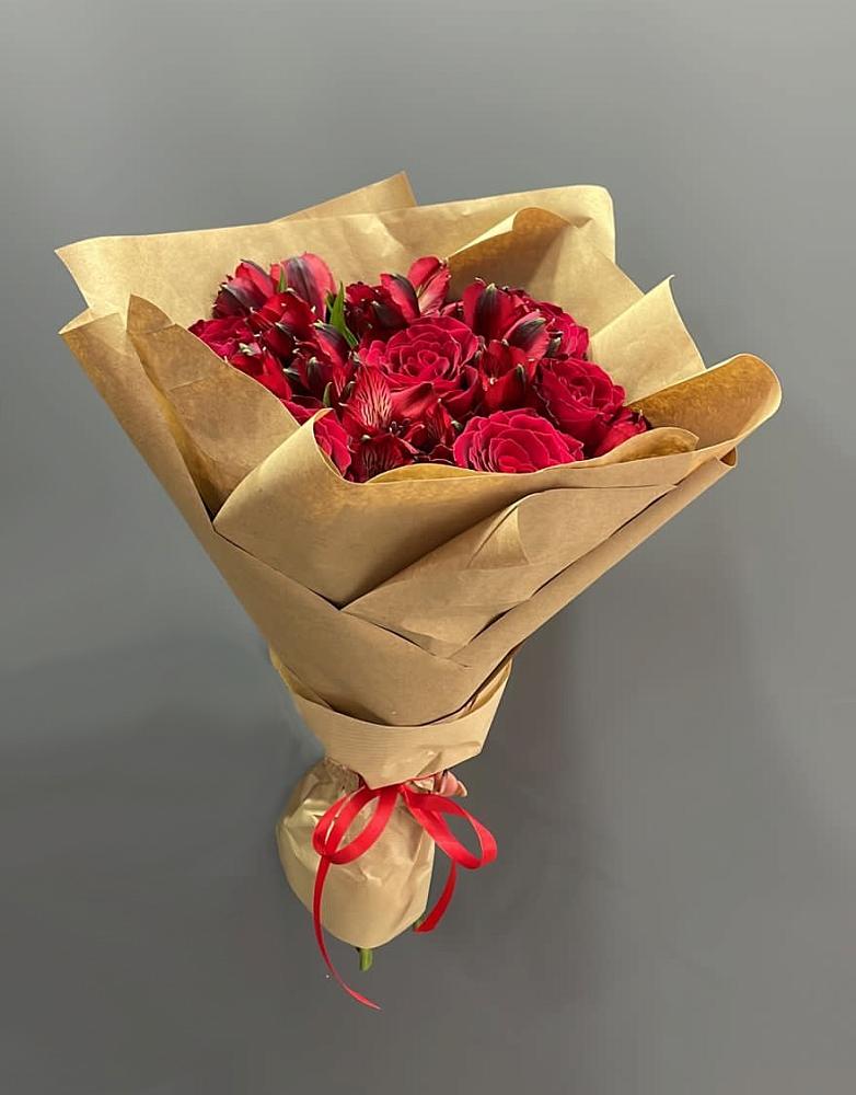 Букет цветов из: Альстромерии и Розы в Толбазы