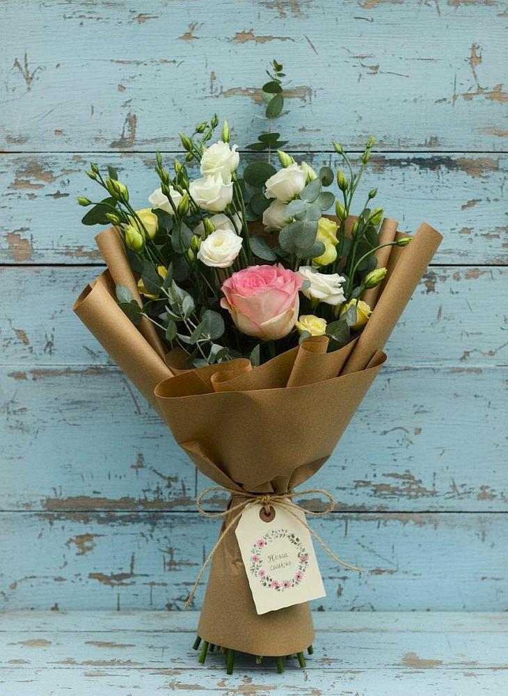 Букет цветов из: Розы и Лизиантусы в Толбазы