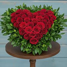 Цветочная композиция из Розы в виде сердца в Толбазы