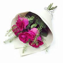 Букет ярко-розовый в Толбазы Букет цветов из:  Розы в Толбазы