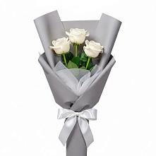 Букет 3 белые розы в Толбазы Букет 3 белые розы в Толбазы