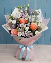 Букет цветов из:  Лизиантусы, Розы, Альстромерии и Гипсофила в Толбазы