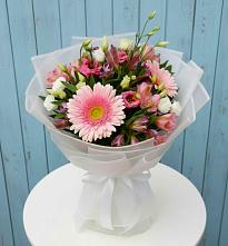Букет прохладный бриз в Толбазы Букет цветов из:  Герберы, Альстромерии и Лизиантусы в Толбазы