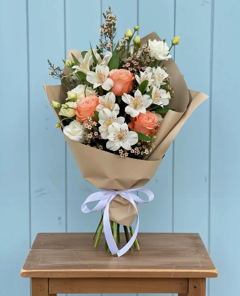 Букет яркий комплимент в Толбазы Букет цветов из: Альстромерии, Лизиантусы, Розы и Хризантемы в Толбазы