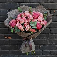 Букет розы в пальмах в Толбазы Букет цветов из:  Розы в Толбазы